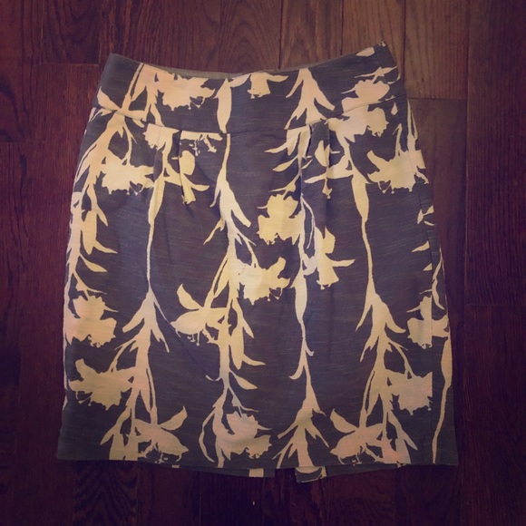 Banana Republic Dresses & Skirts - Banana Republic Tweed Skirt